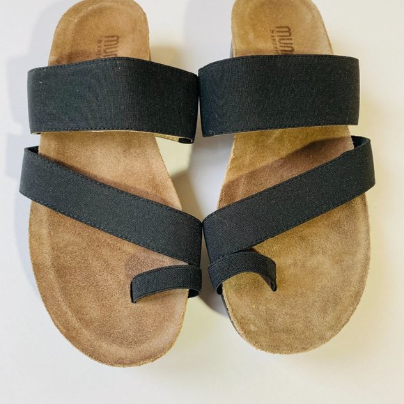 Munro Aries Sandals Black Size 7.5
